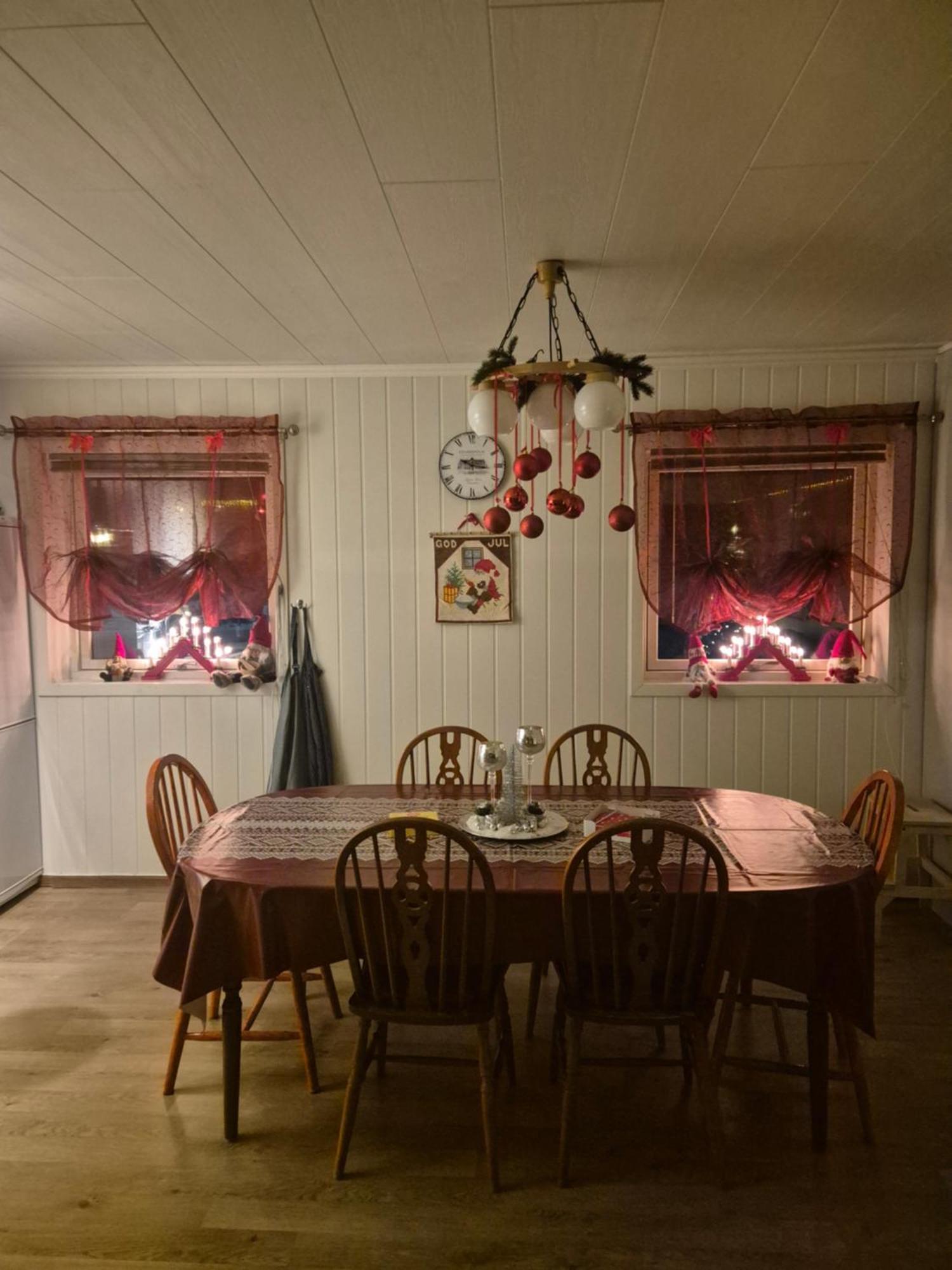 Utsikten Feriehus I Bakkeby エクステリア 写真