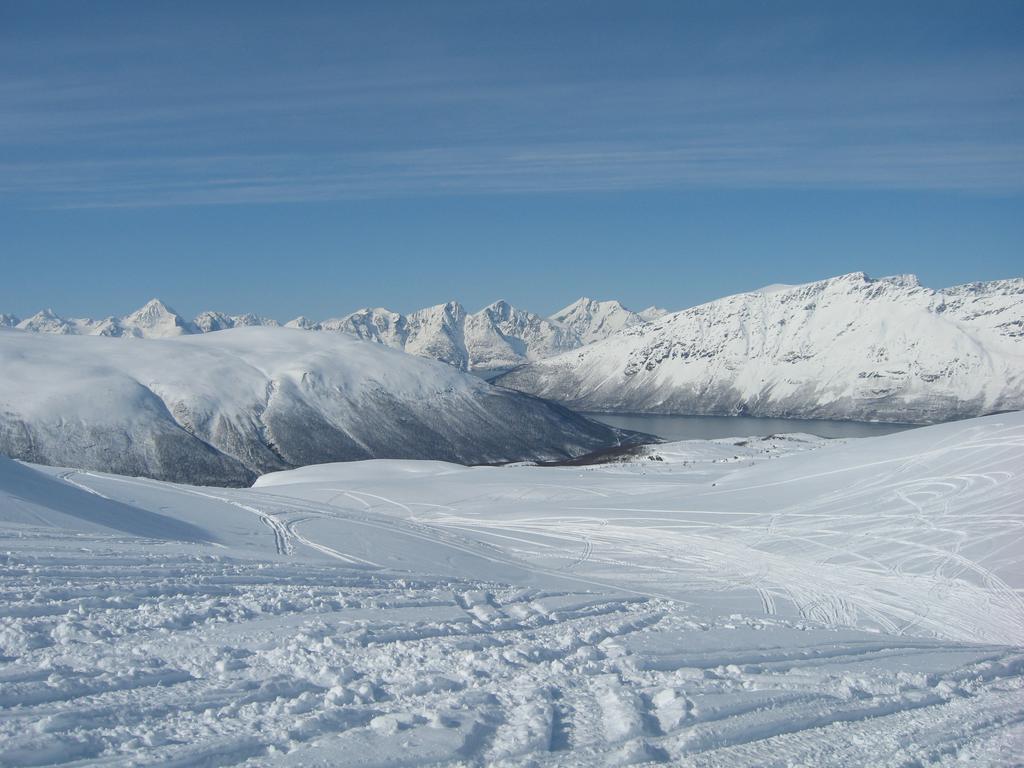 Utsikten Feriehus I Bakkeby エクステリア 写真