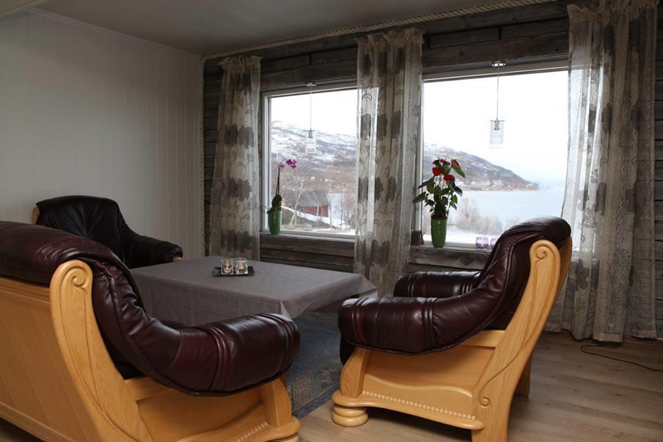 Utsikten Feriehus I Bakkeby エクステリア 写真
