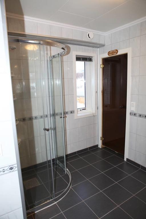 Utsikten Feriehus I Bakkeby エクステリア 写真